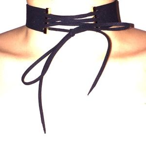 Forever 21 choker.